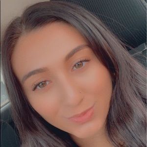 Meet your Posher, Alexandra